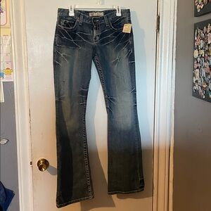 BKE Jeans 31” x 351/2”
Junior Misses